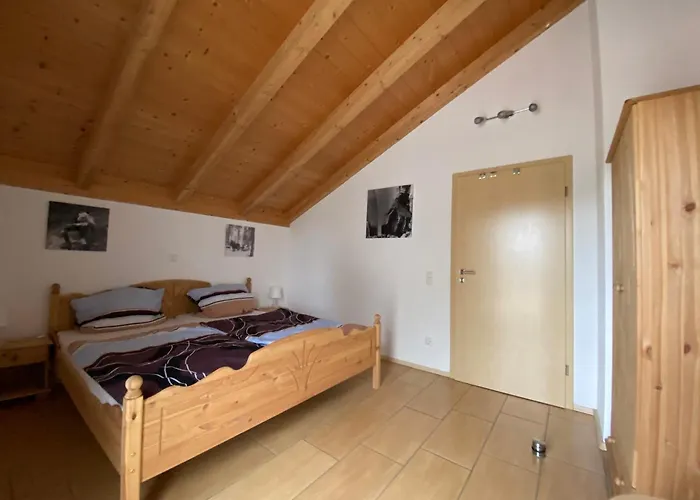 Nyaraló Plattenstein Untermitterdorf